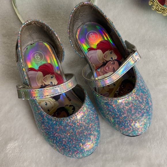 Princess Dress-Up Set with Silver Glitter Shoes - Picture 2 of 10